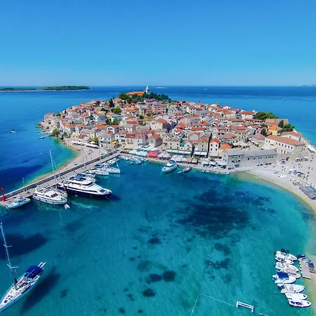 Apartment Rube 2 Fuer 4 Personen By Interhome Primosten