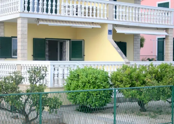 Apartment Rube 2 Fuer 4 Personen By Interhome